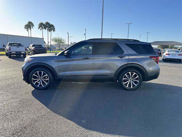 Certified 2022 Ford Explorer ST-Line w/ Class IV Trailer Tow Package image 8