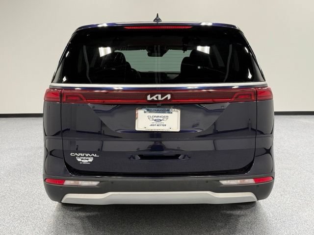 Used 2023 Kia Carnival LX FWD image 10