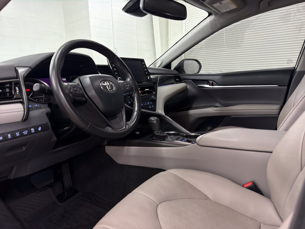 Used 2023 Toyota Camry XSE w/ Navigation Package FWD image 6