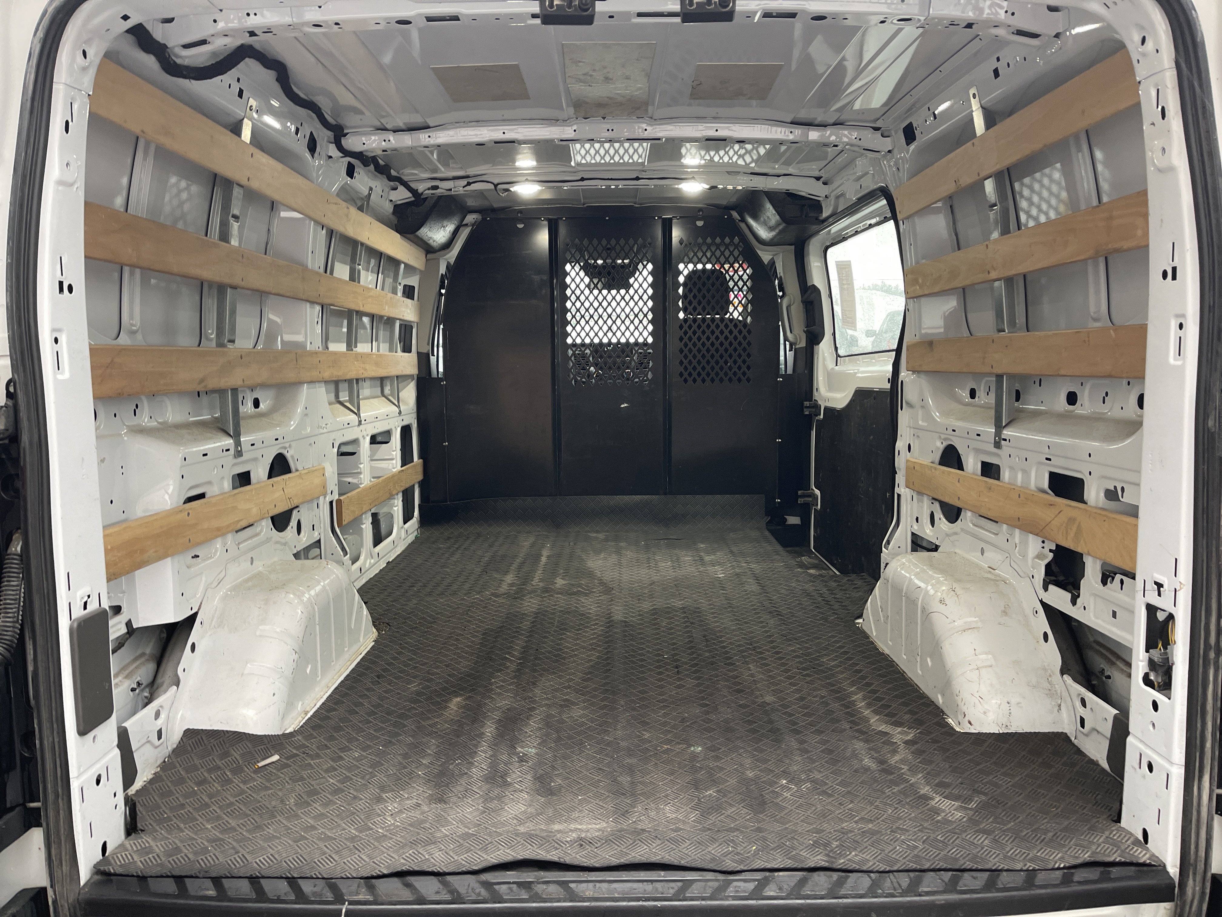 Certified 2023 Ford Transit 250 Low Roof AWD w/ Exterior Upgrade Package image 10