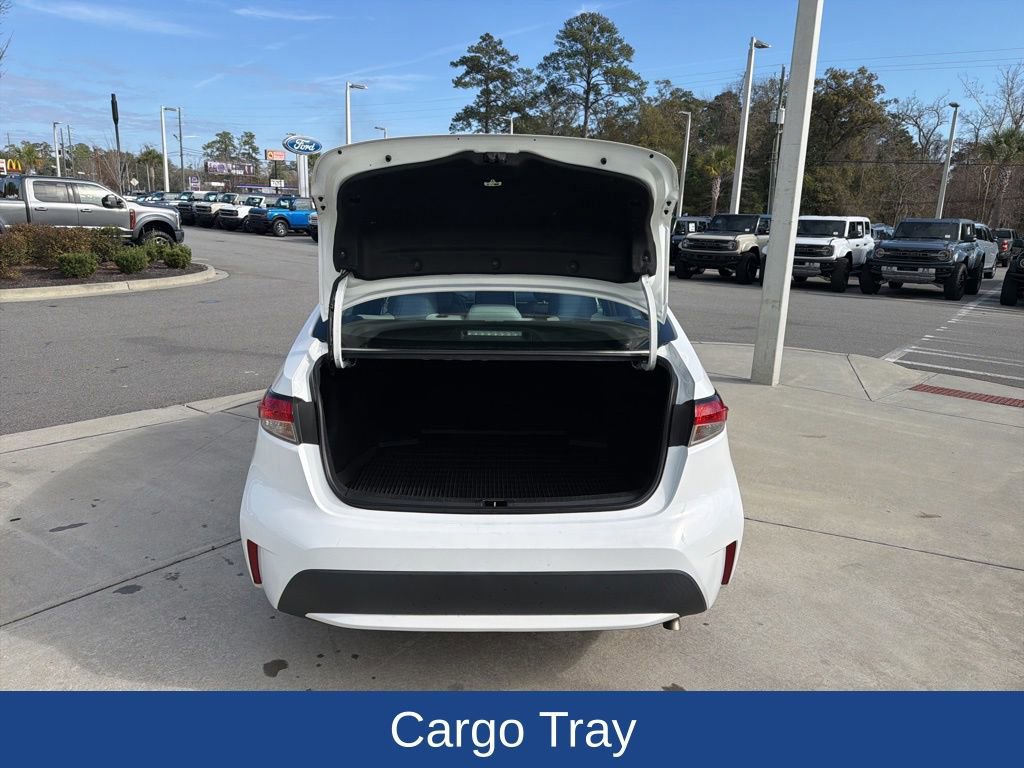 Used 2020 Toyota Corolla LE image 8