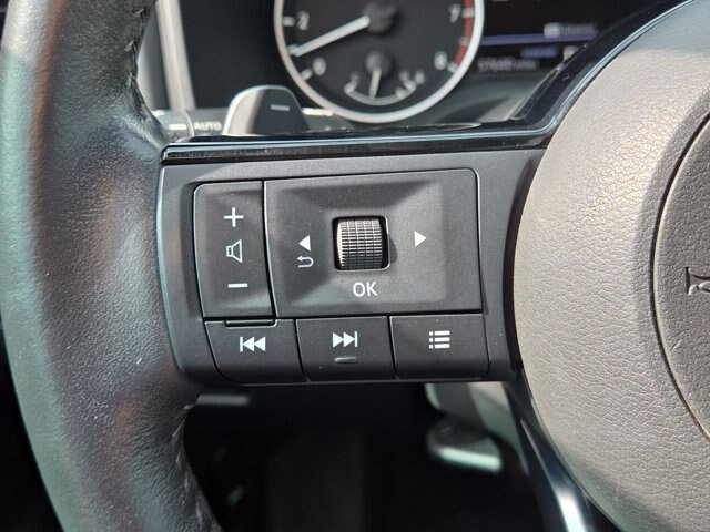 Used 2023 Nissan Rogue SV w/ SV Premium B Package FWD image 19