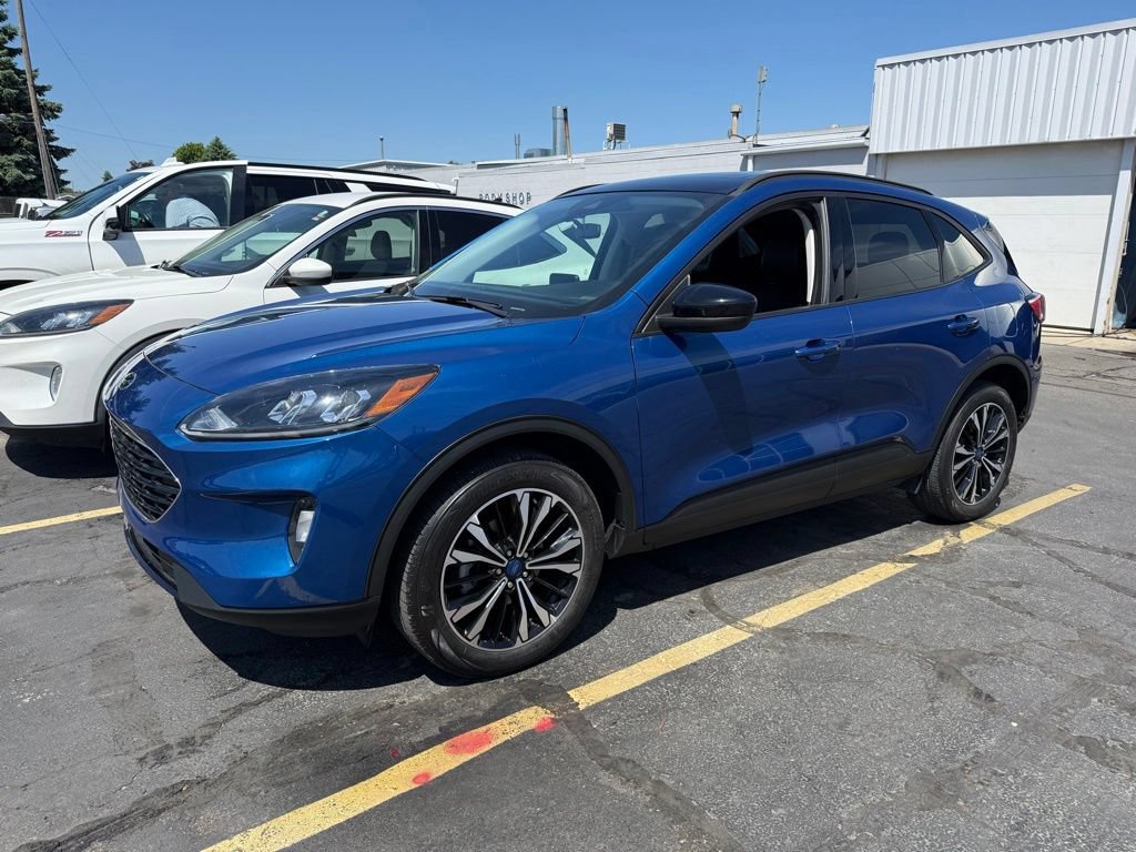 Certified 2022 Ford Escape SEL w/ SEL Stealth AWD Package image 8
