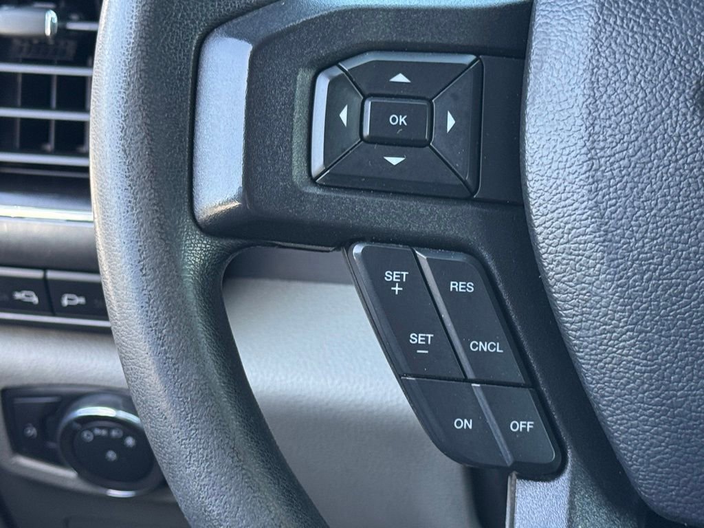 Certified 2022 Ford F450 XLT w/ XLT Value Package image 23