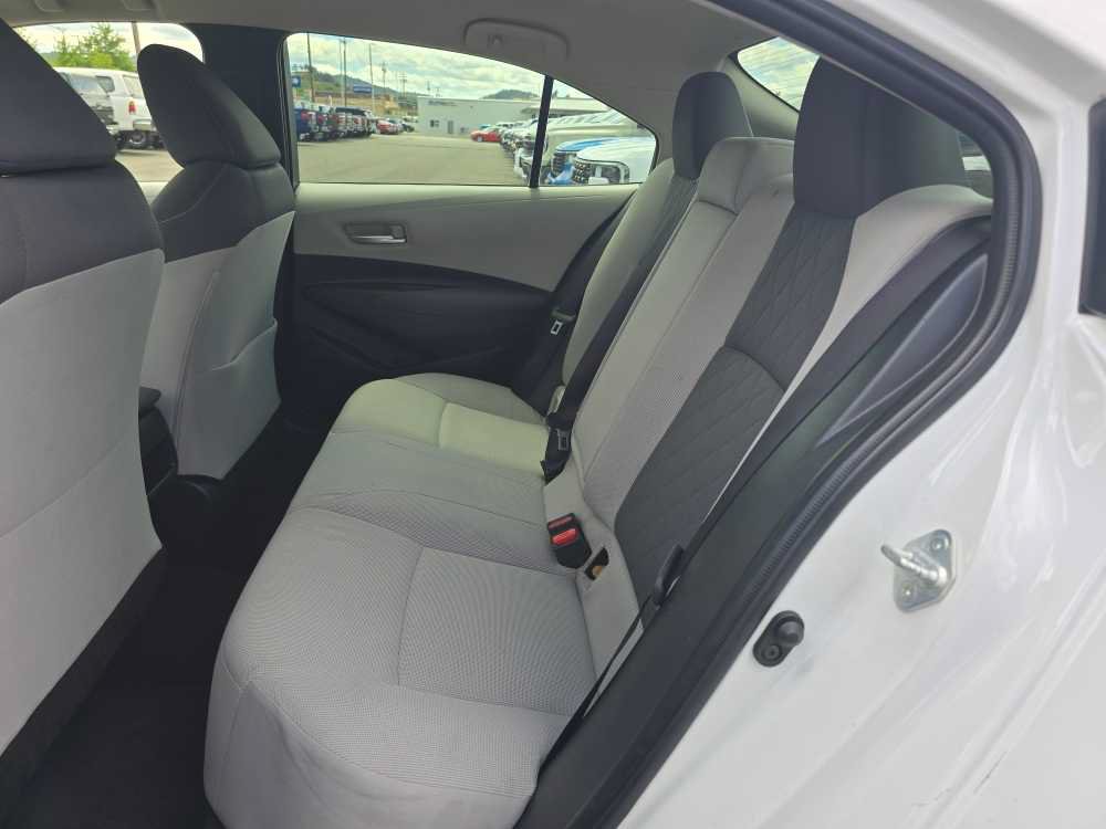 Used 2020 Toyota Corolla LE w/ Carpet Mat Package (TMS) FWD image 16