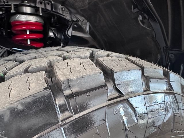 Used 2019 Toyota 4Runner SR5 AWD/4WD image 25