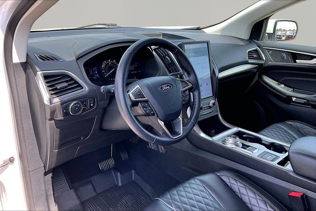 Certified 2024 Ford Edge Titanium AWD/4WD image 14