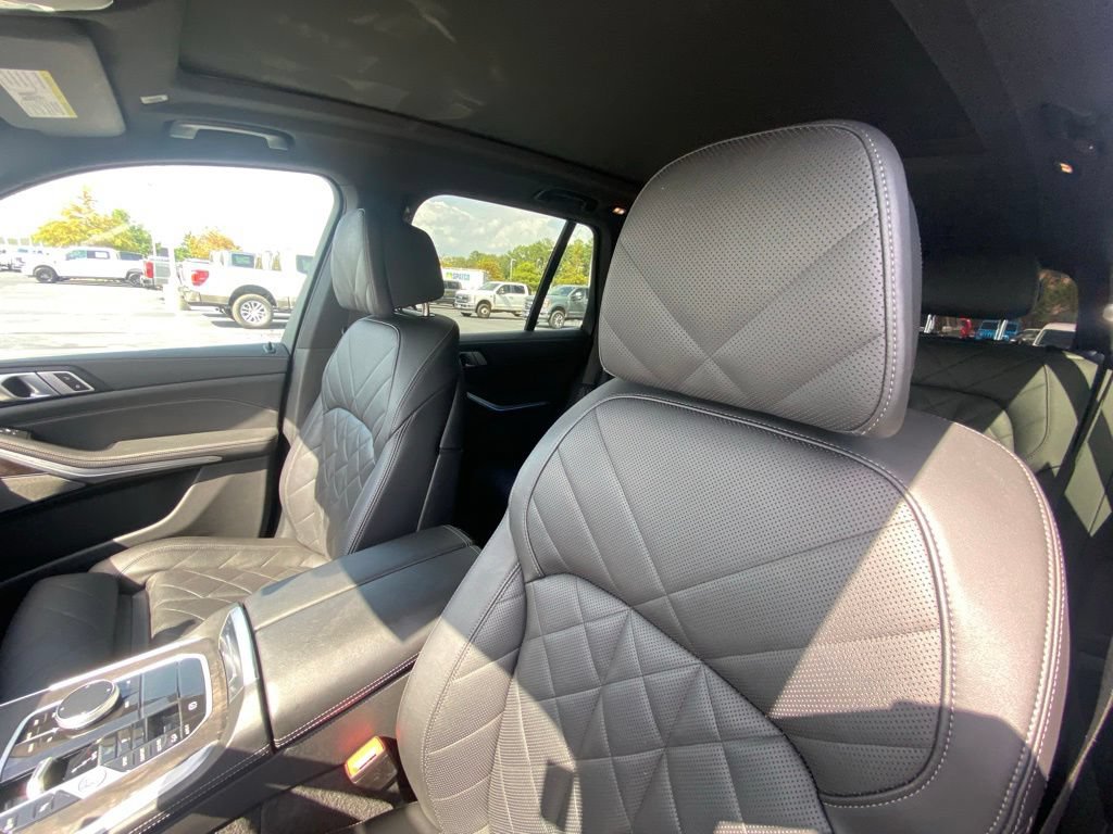 Used 2024 BMW X5 xDrive40i AWD/4WD image 22