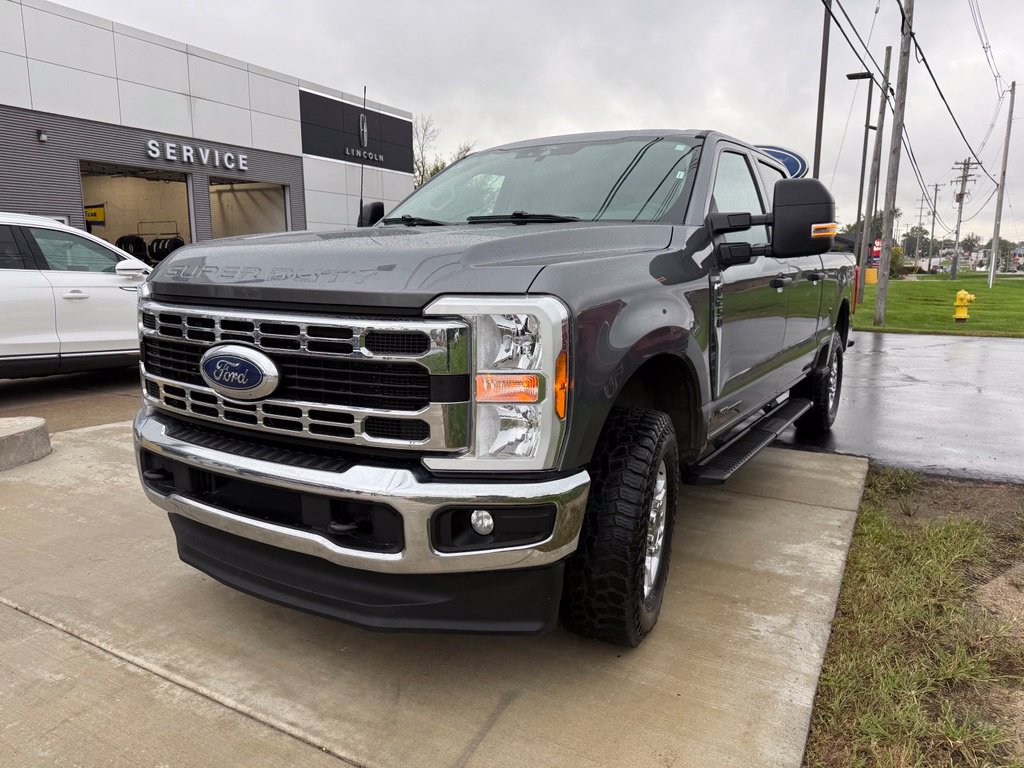Certified 2025 Ford F250 XLT w/ FX4 Off-Road Package AWD/4WD image 6