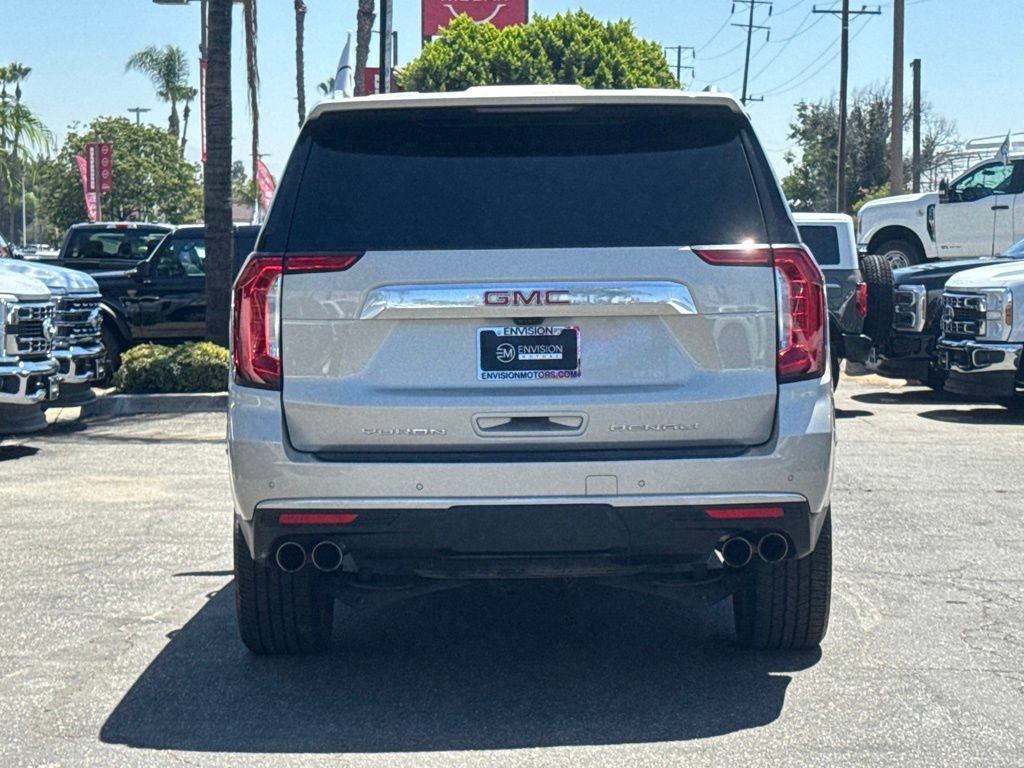 Used 2023 GMC Yukon XL Denali w/ Denali Reserve Package AWD/4WD image 11