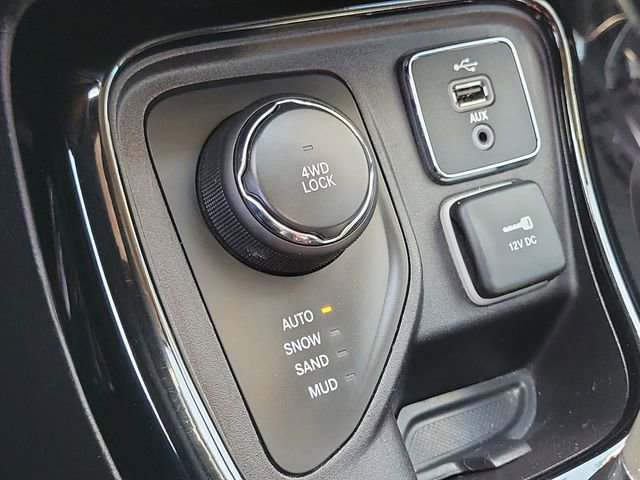 Used 2019 Jeep Compass Limited w/ Advanced Safety Group AWD/4WD image 11