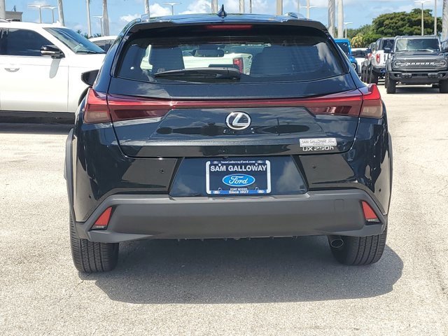 Used 2024 Lexus UX 250h FWD image 3