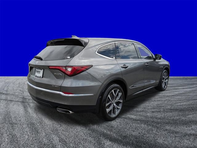 Used 2023 Acura MDX SH-AWD w/ Technology Package image 4
