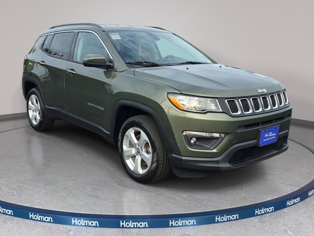 Used 2019 Jeep Compass Latitude AWD/4WD image 3