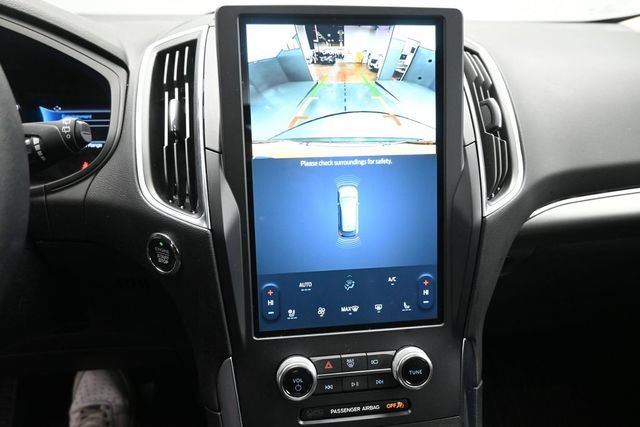 Certified 2024 Ford Edge Titanium AWD/4WD image 16