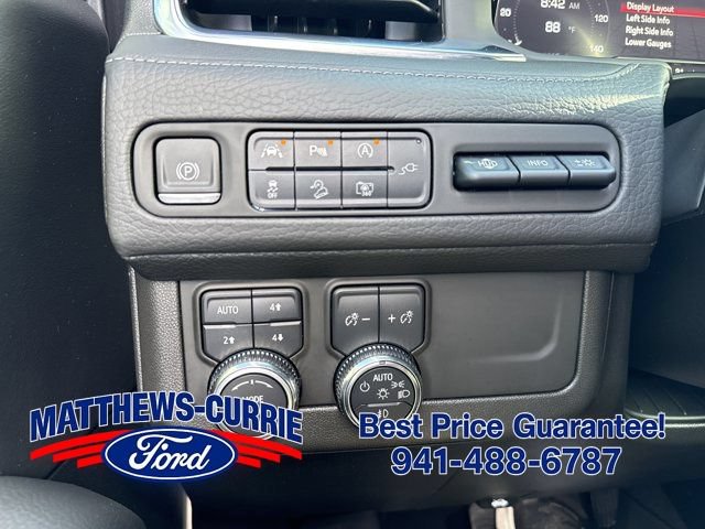 Used 2022 GMC Yukon Denali AWD/4WD image 28