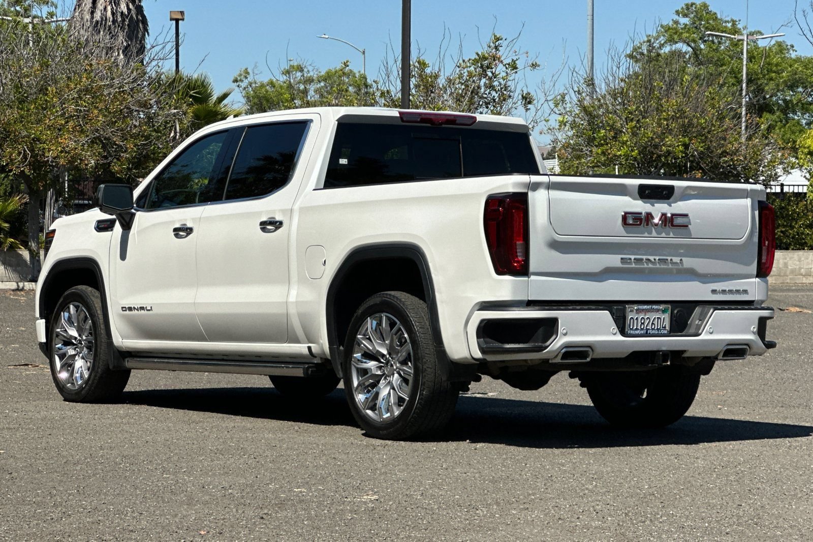 Used 2025 GMC Sierra 1500 Denali w/ Denali Reserve Package AWD/4WD image 5