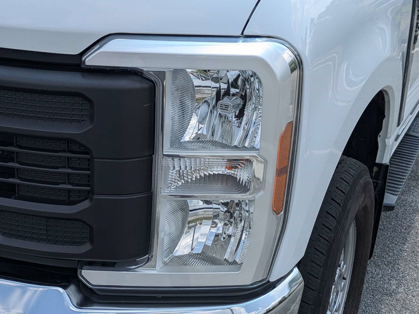Certified 2023 Ford F150 XLT w/ Equipment Group 301A Mid AWD/4WD image 7