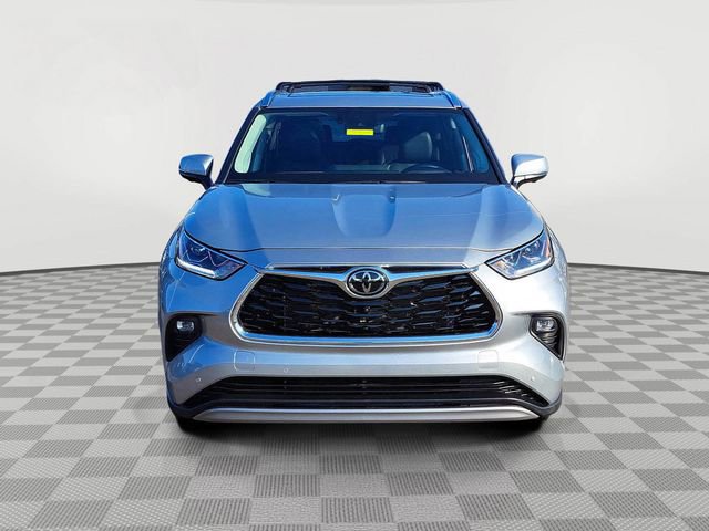 Used 2024 Toyota Highlander Platinum AWD/4WD image 8