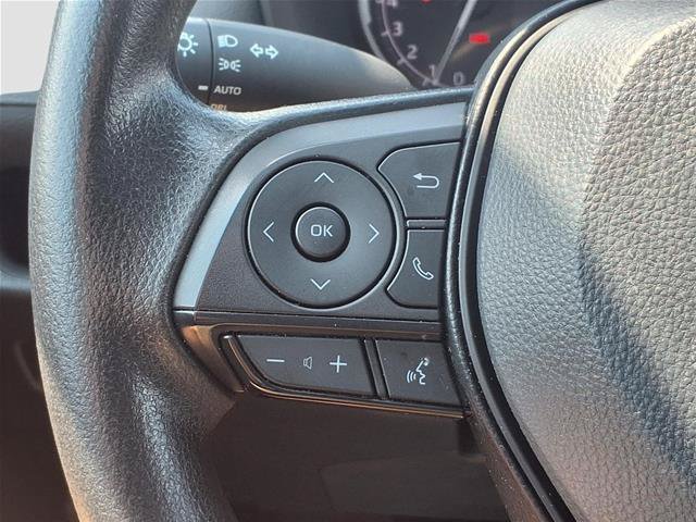 Used 2025 Toyota RAV4 XLE AWD/4WD image 12