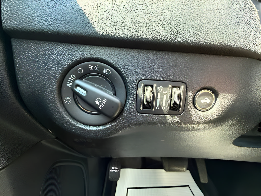 Used 2022 Dodge Charger SXT w/ Cold Weather Package AWD/4WD image 20
