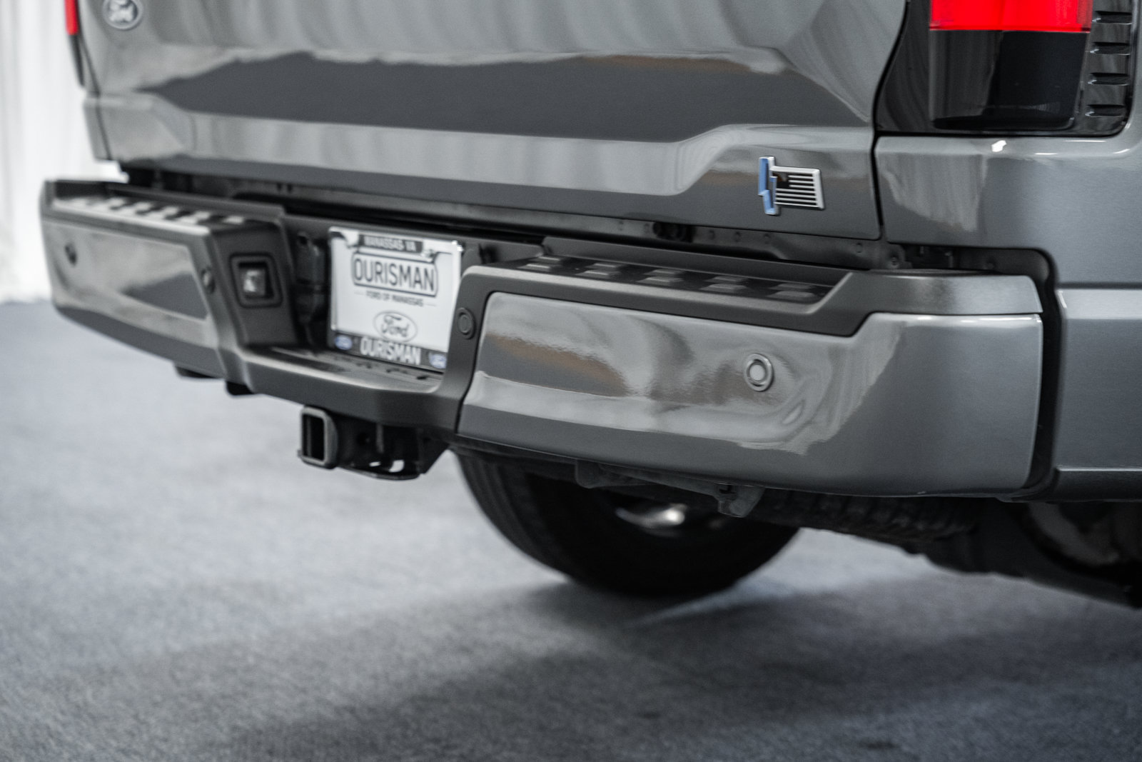 Certified 2025 Ford F150 Lightning Platinum AWD/4WD image 8