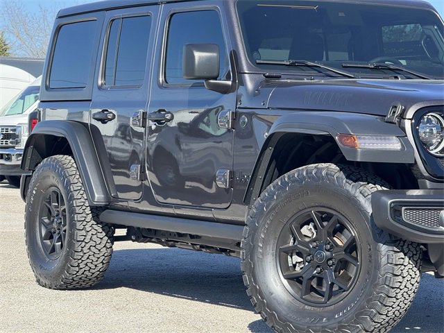 Used 2025 Jeep Wrangler Willys image 3