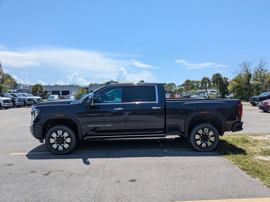 Used 2024 GMC Sierra 2500 Denali w/ Denali Reserve Package AWD/4WD image 3