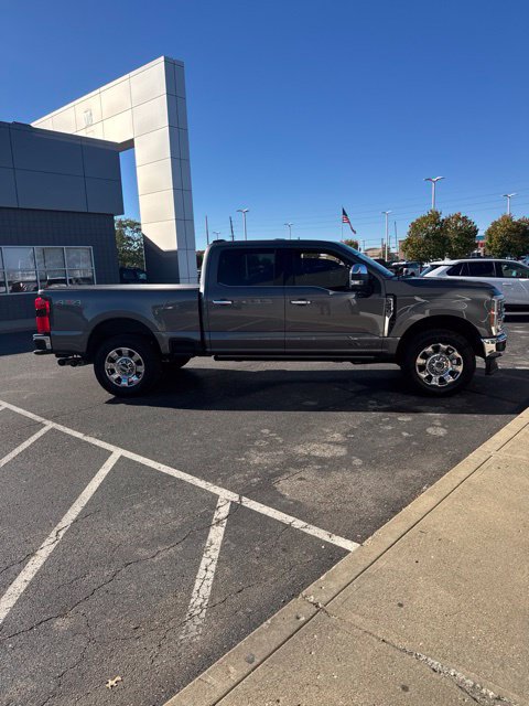 Certified 2023 Ford F250 Lariat w/ Lariat Ultimate Package AWD/4WD image 2