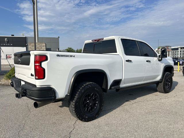 Used 2025 Chevrolet Silverado 2500 ZR2 AWD/4WD image 4
