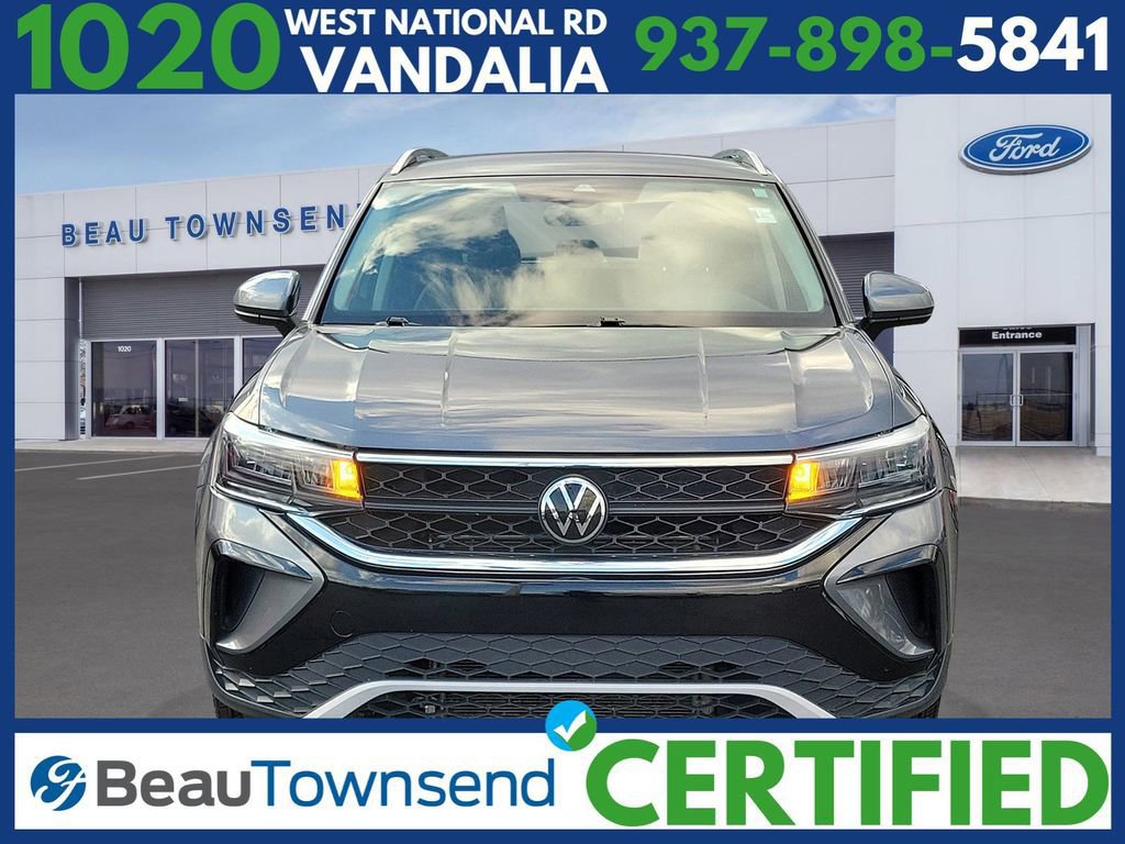 Used 2024 Volkswagen Taos SE image 8