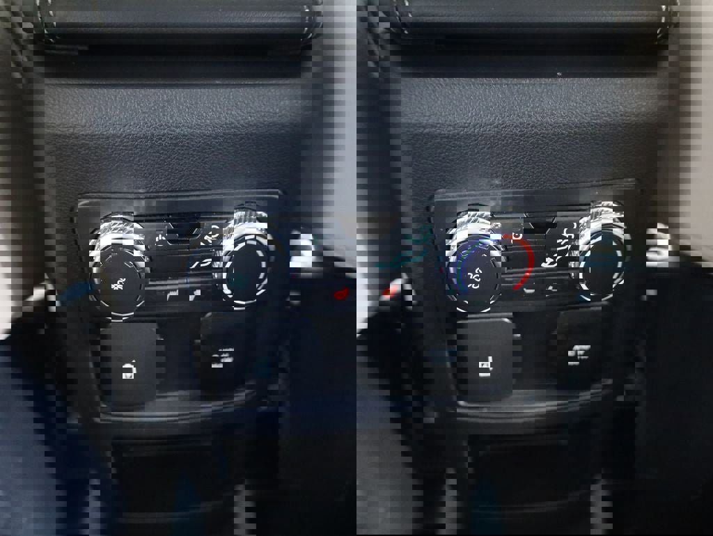 Certified 2021 Ford Explorer Limited w/ Equipment Group 301A image 11