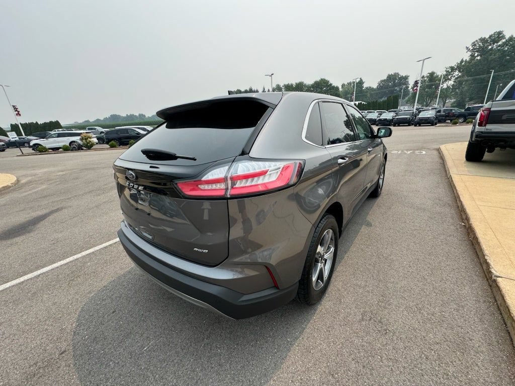 Certified 2023 Ford Edge SEL w/ Convenience Package AWD/4WD image 8