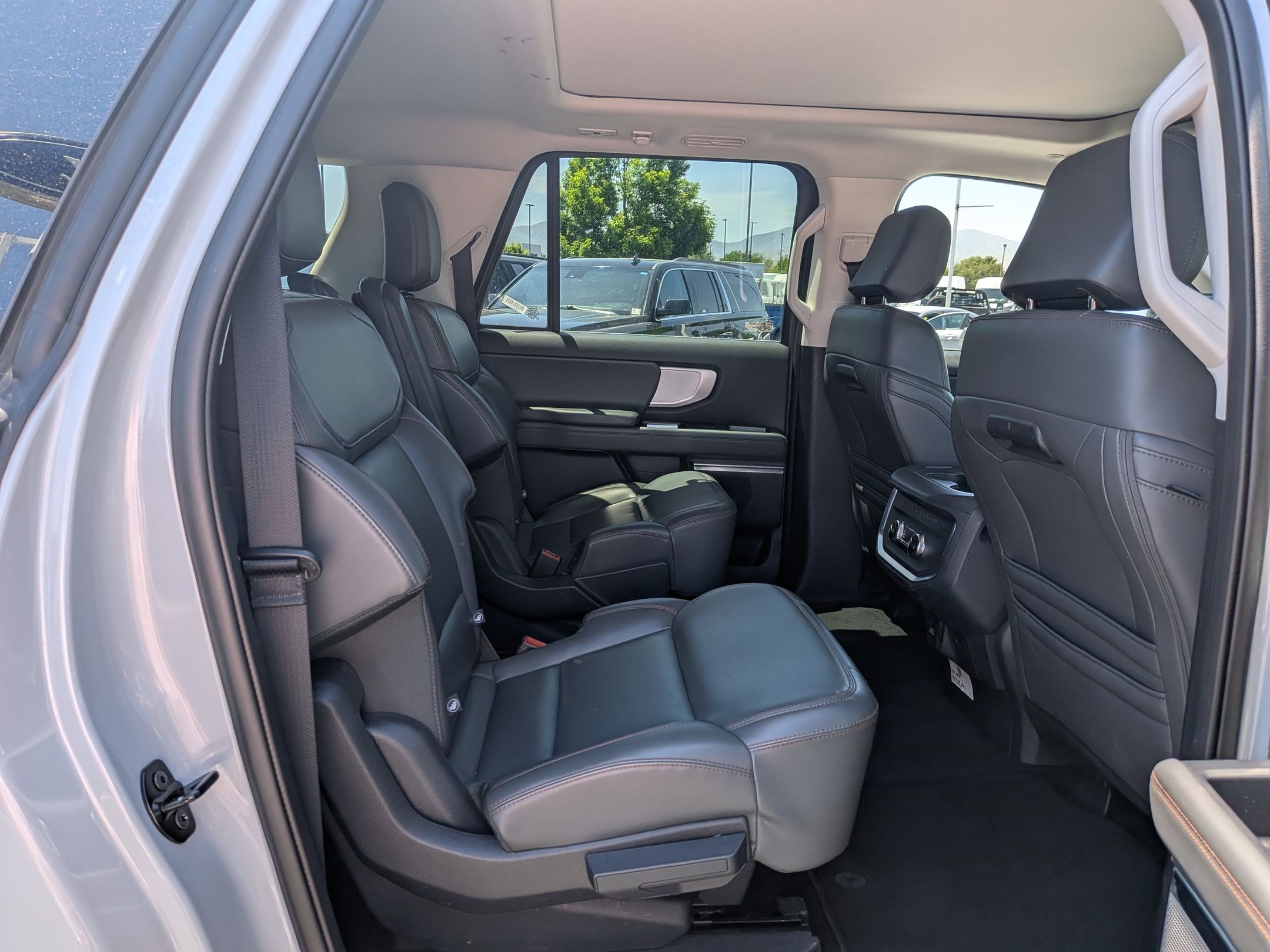 Certified 2025 Ford Expedition Max Active AWD/4WD image 34