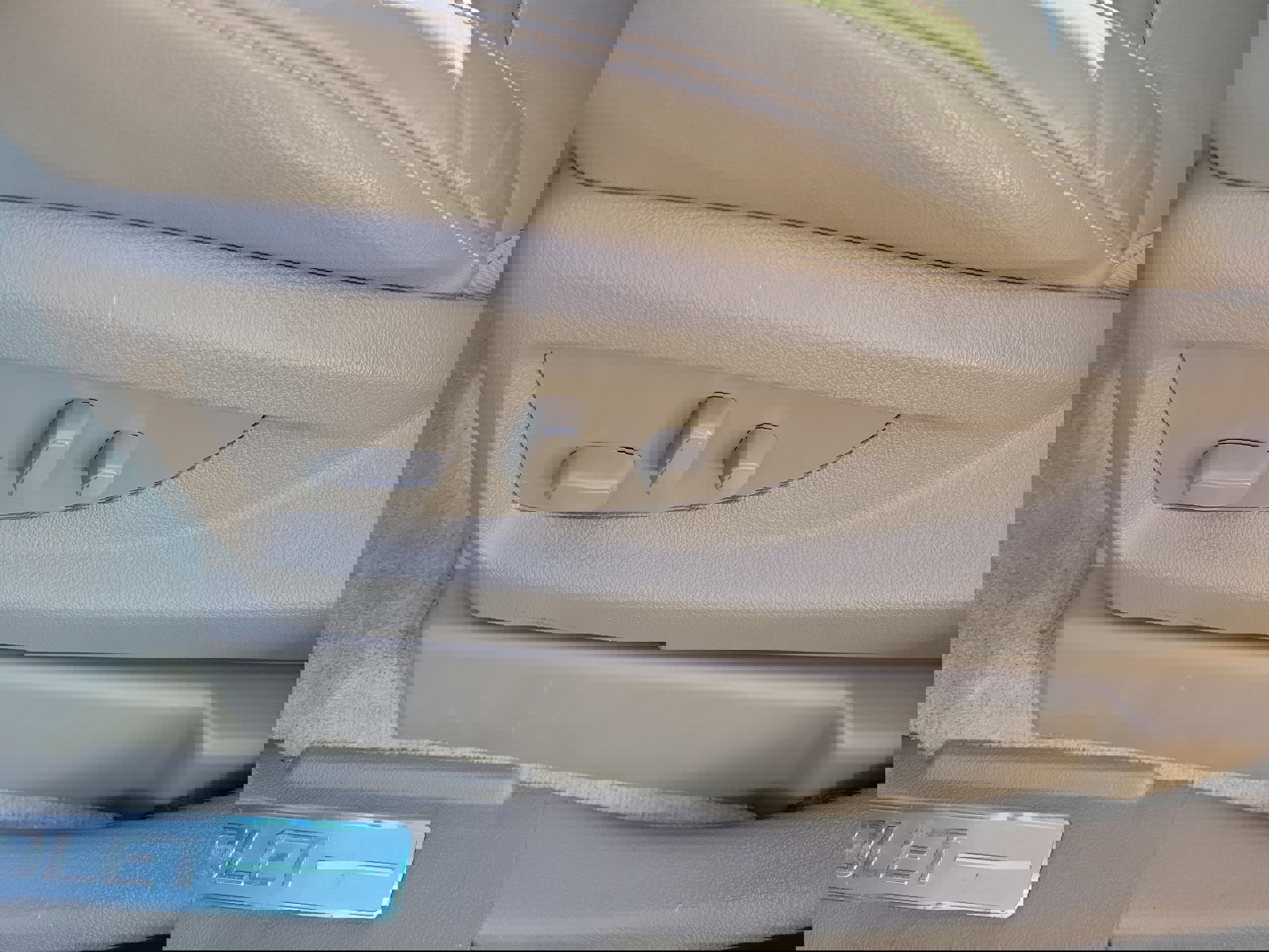 Used 2018 Chevrolet Suburban LT w/ Luxury Package image 21