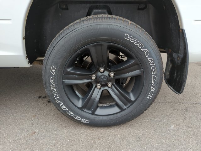 Used 2018 RAM 1500 Sport w/ Convenience Group AWD/4WD image 11