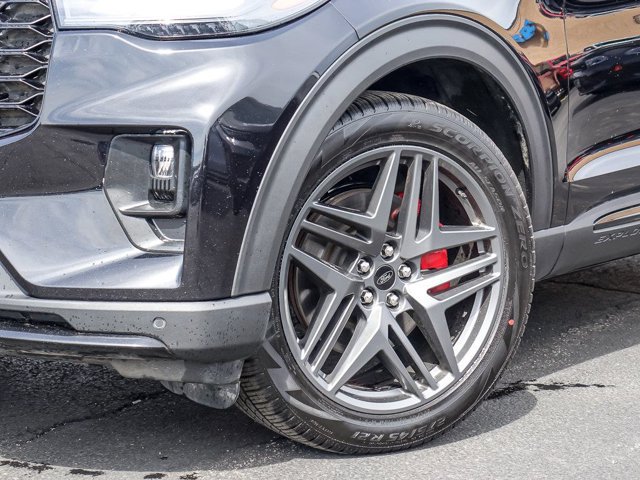 Certified 2026 Ford Explorer ST AWD/4WD image 4