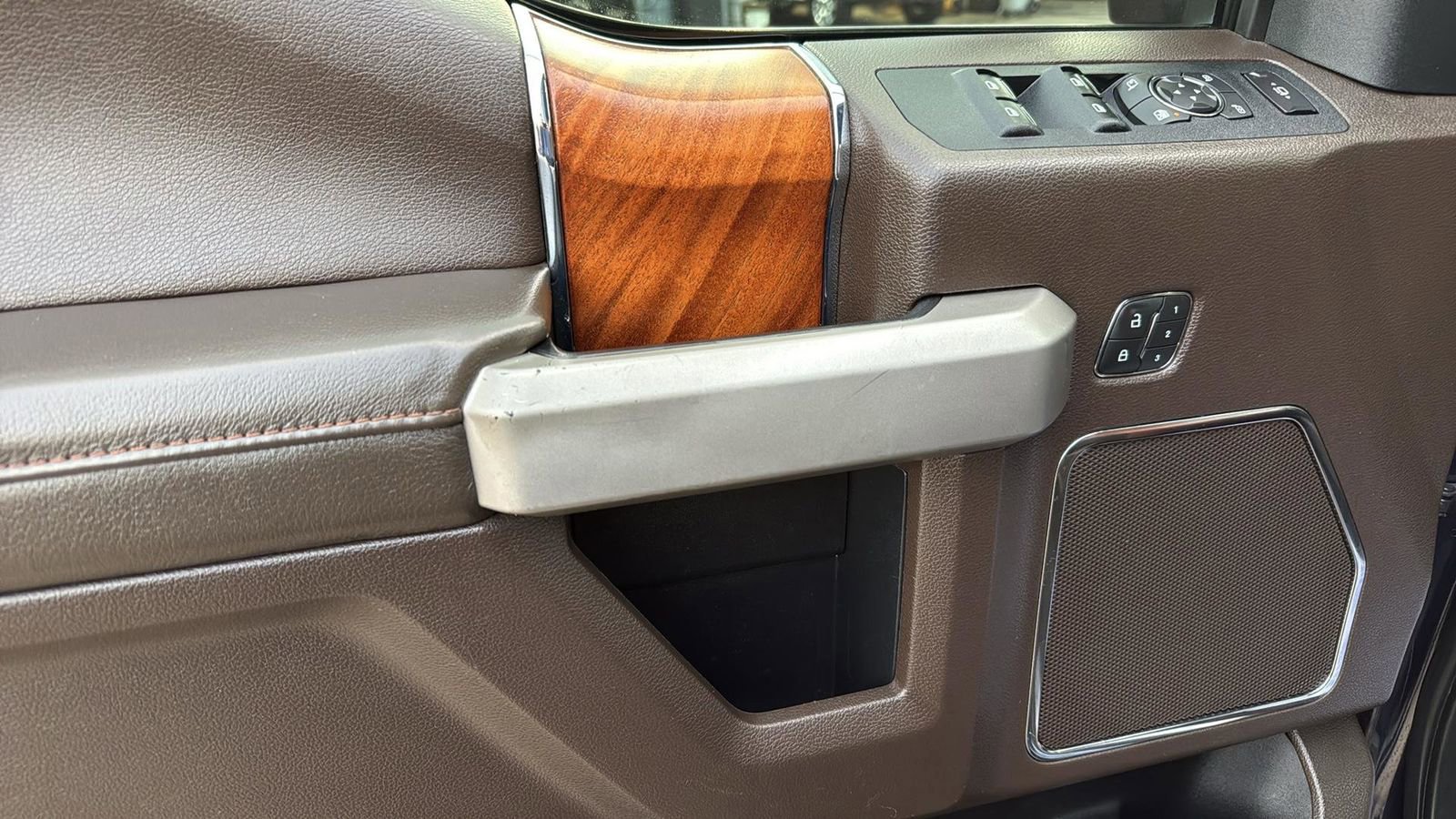 Certified 2019 Ford F250 King Ranch w/ King Ranch Ultimate Package image 12