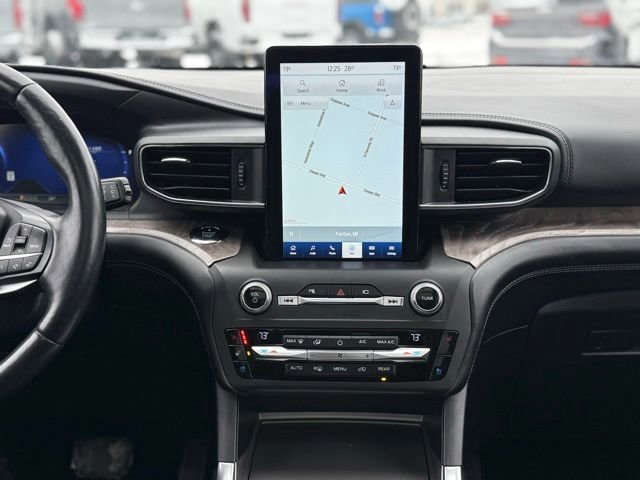 Certified 2020 Ford Explorer Platinum w/ Premium Technology Package image 37