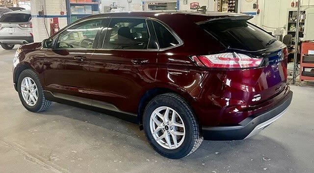 Certified 2023 Ford Edge SEL w/ Convenience Package AWD/4WD image 4