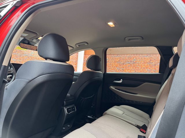 Used 2022 Hyundai Santa Fe SEL image 25