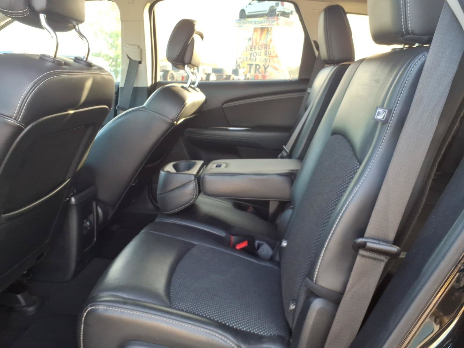 Used 2020 Dodge Journey Crossroad FWD image 13