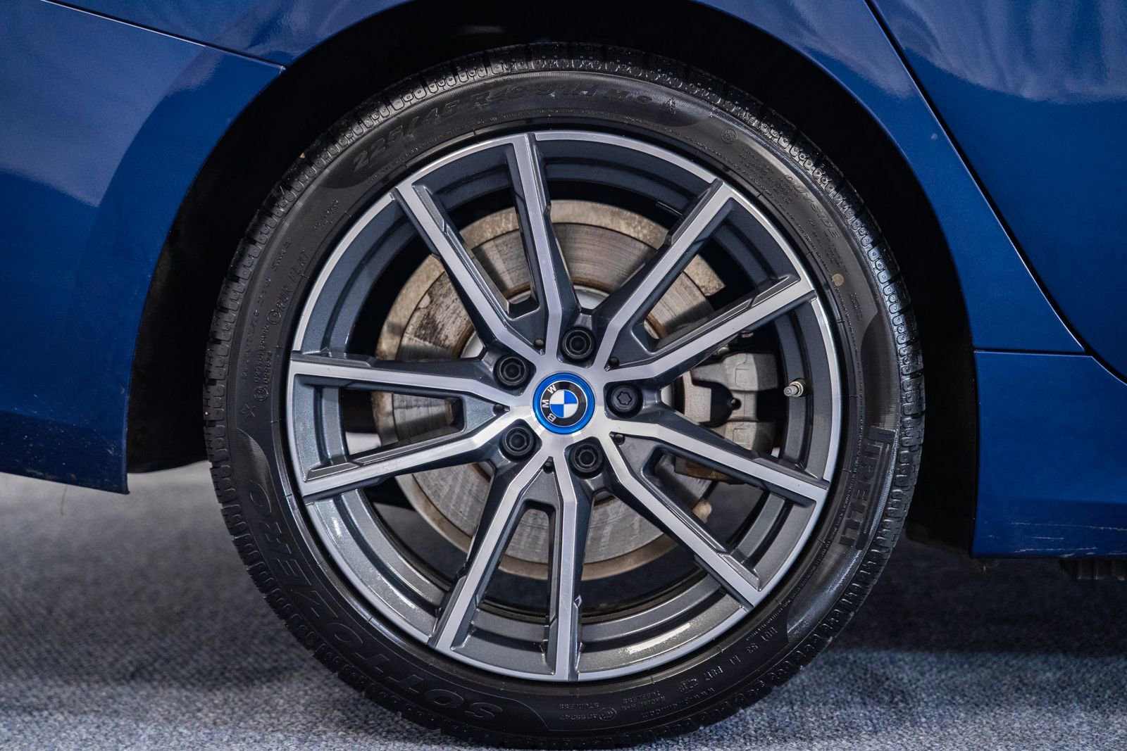 Used 2022 BMW 330e xDrive w/ Premium Package AWD/4WD image 17