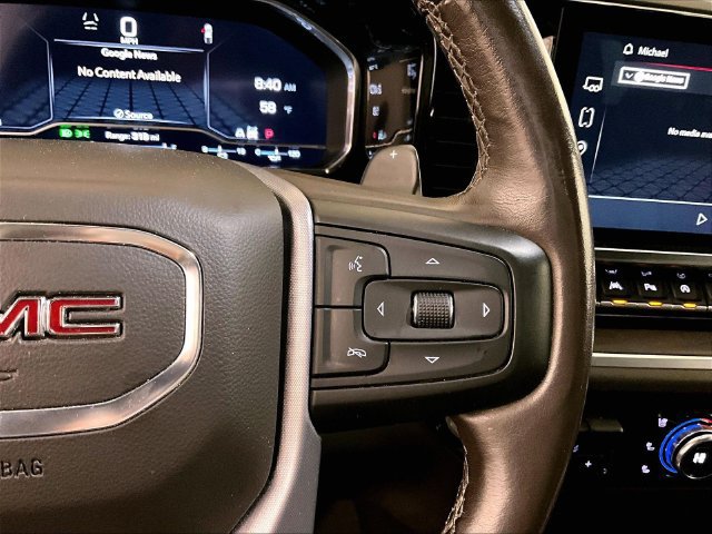 Used 2022 GMC Sierra 1500 SLT w/ SLT Premium Plus Package AWD/4WD image 18