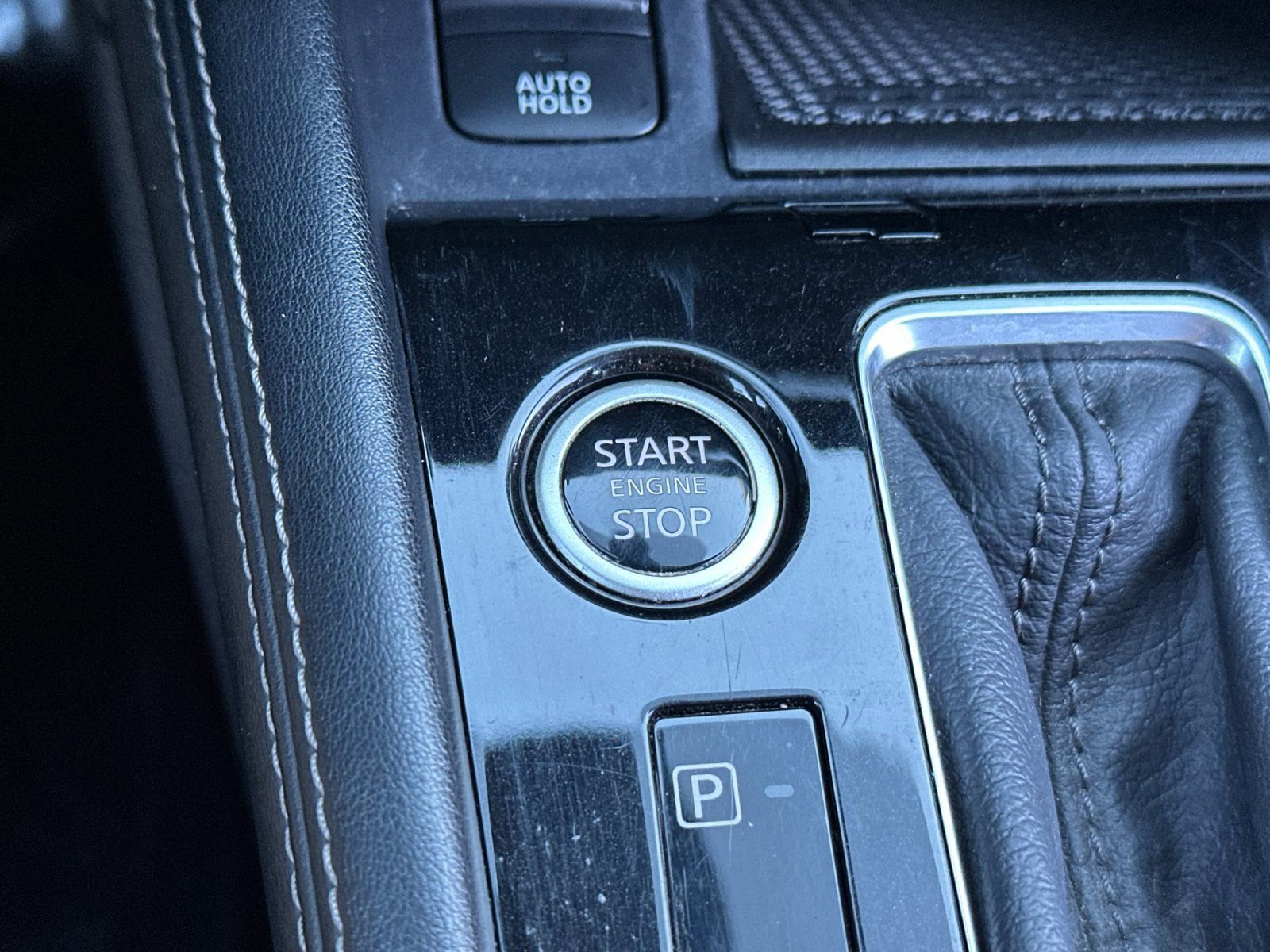 Used 2024 Nissan Kicks SR image 21