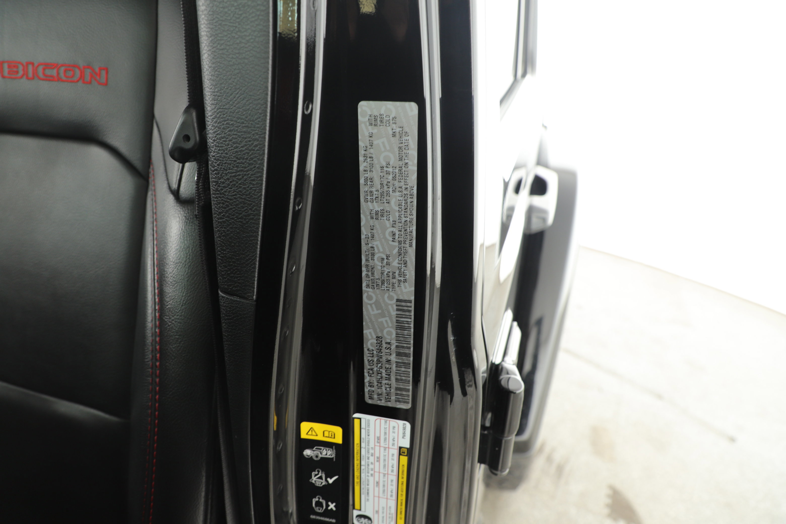 Used 2023 Jeep Wrangler Unlimited Rubicon w/ Cold Weather Group image 10