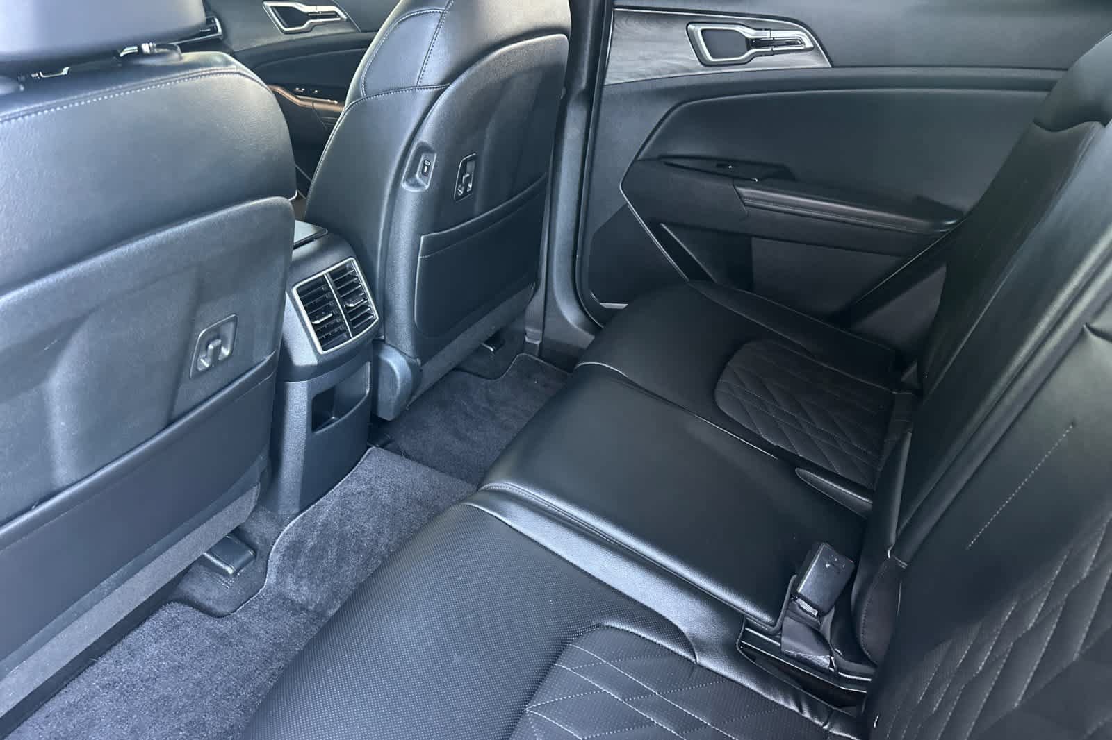 Used 2025 Kia Sportage X-Line AWD/4WD image 4