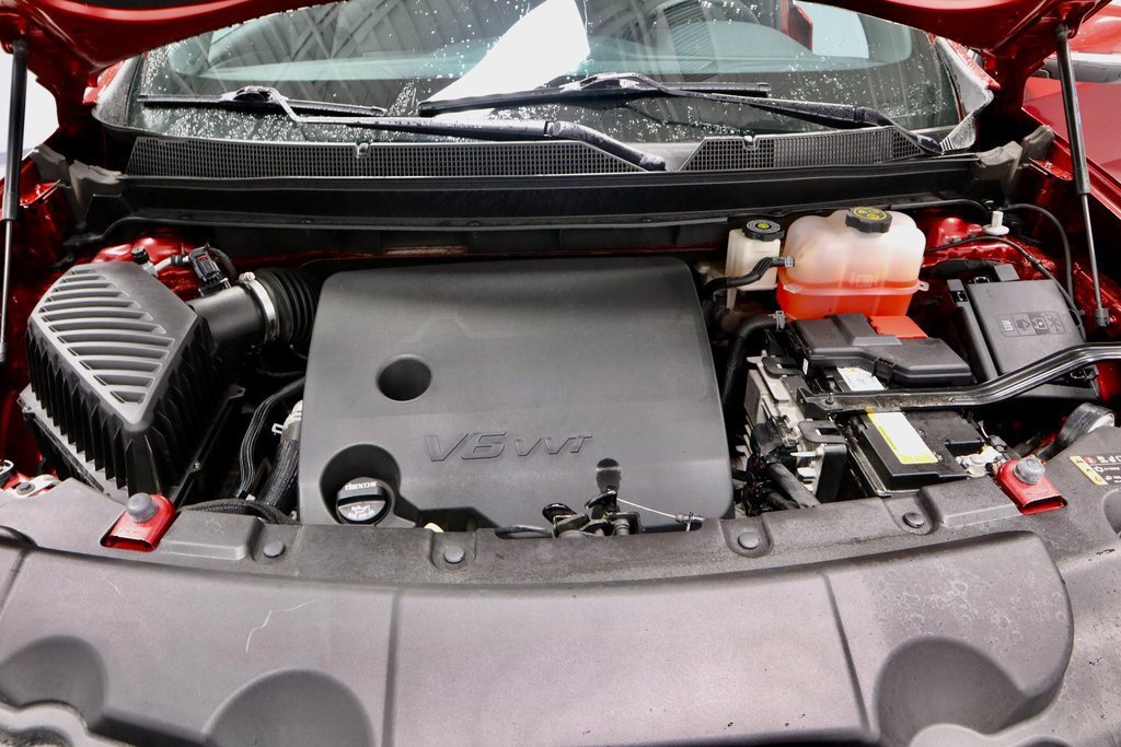 Used 2023 Chevrolet Traverse LT image 17