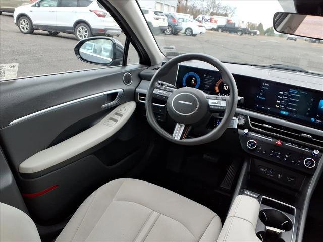 Used 2024 Hyundai Sonata SEL image 14