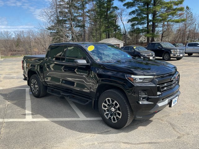Used 2025 Chevrolet Colorado Z71 AWD/4WD image 4